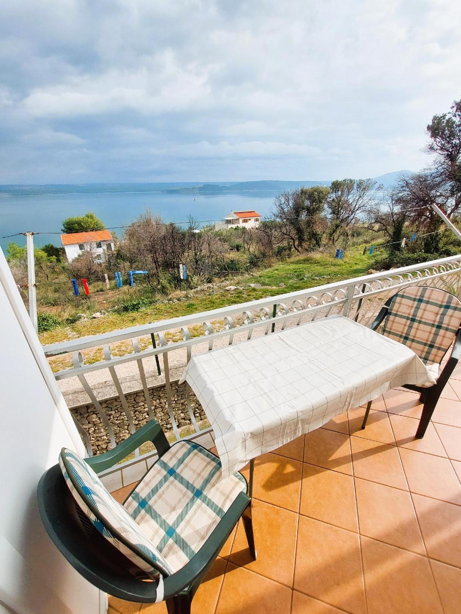 Apartment Bay Serenity - Raslina